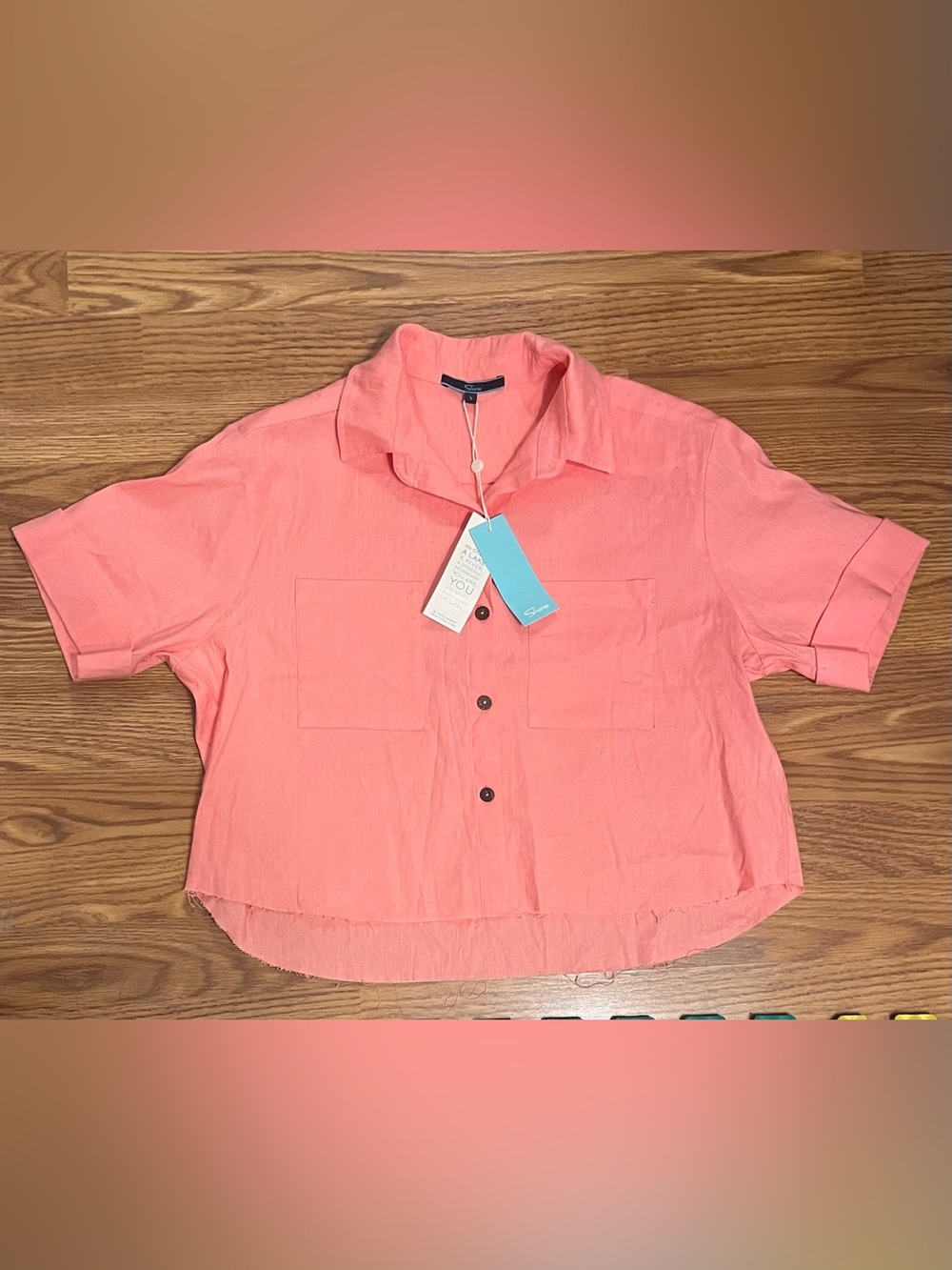 Shore Women's Coral Linen-Blend Crop Button-Up Shirt